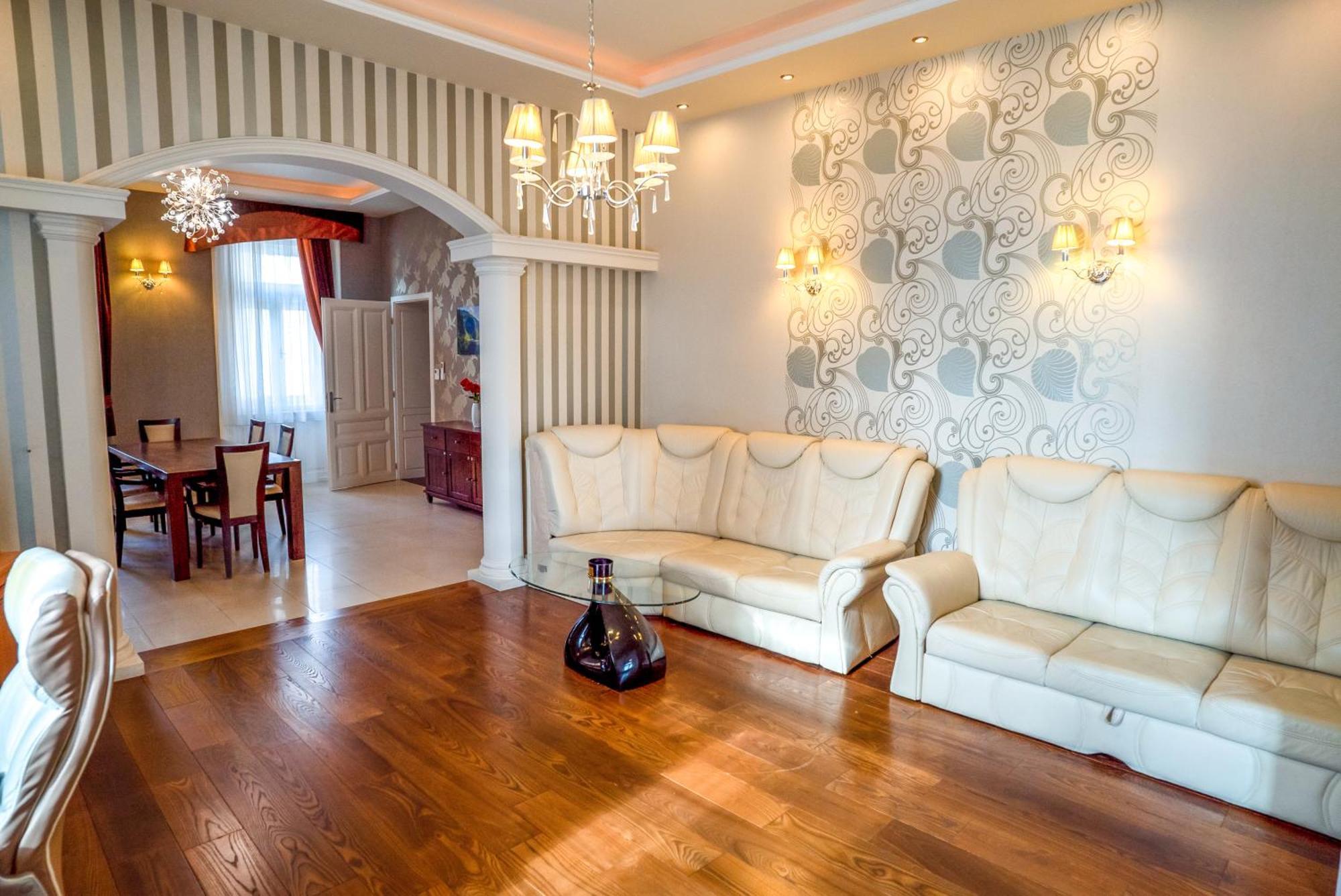 Residence Oasis Győr Buitenkant foto